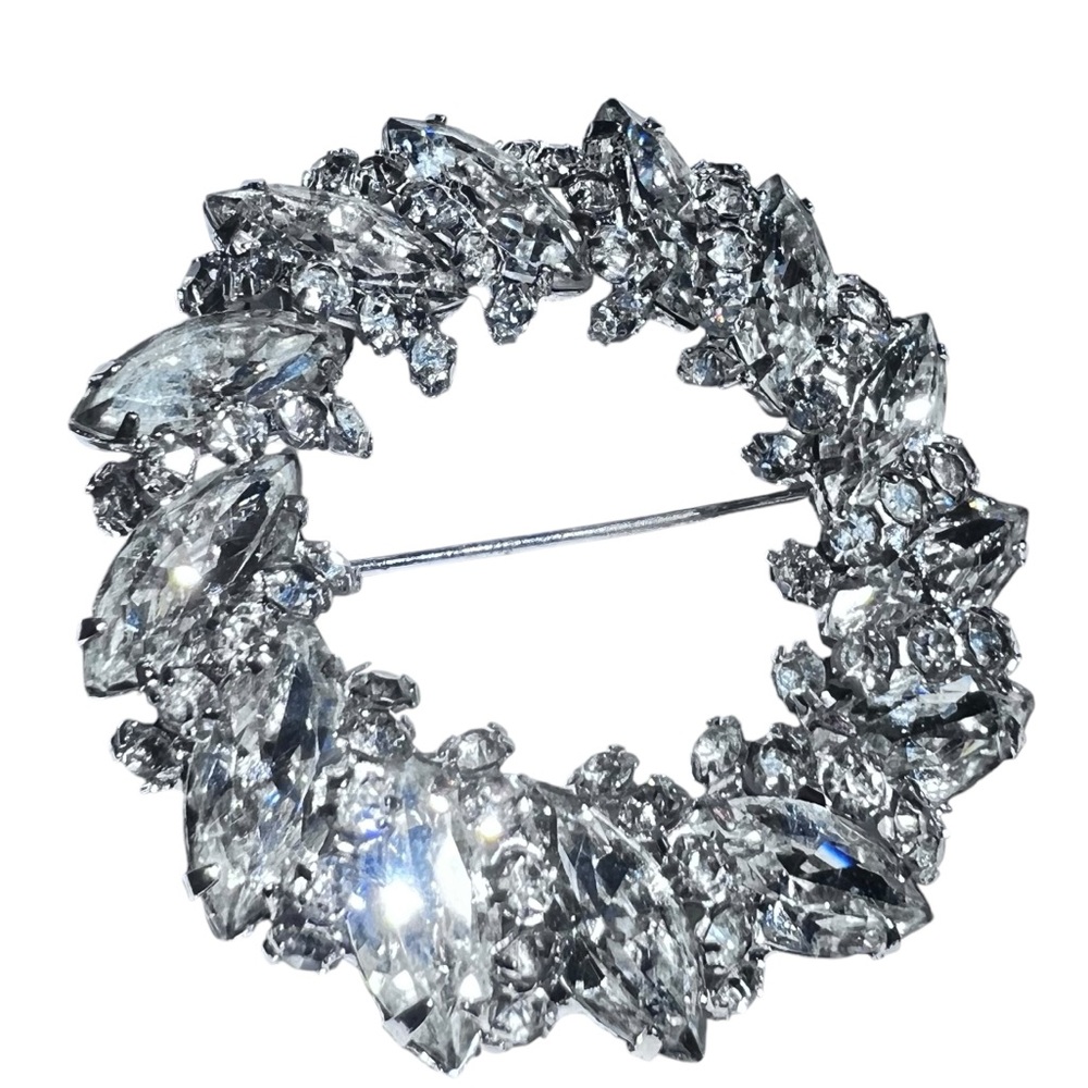 Vintage 1950s Circular Clear Rhinestone Wreath Brooch 1950s Stunning